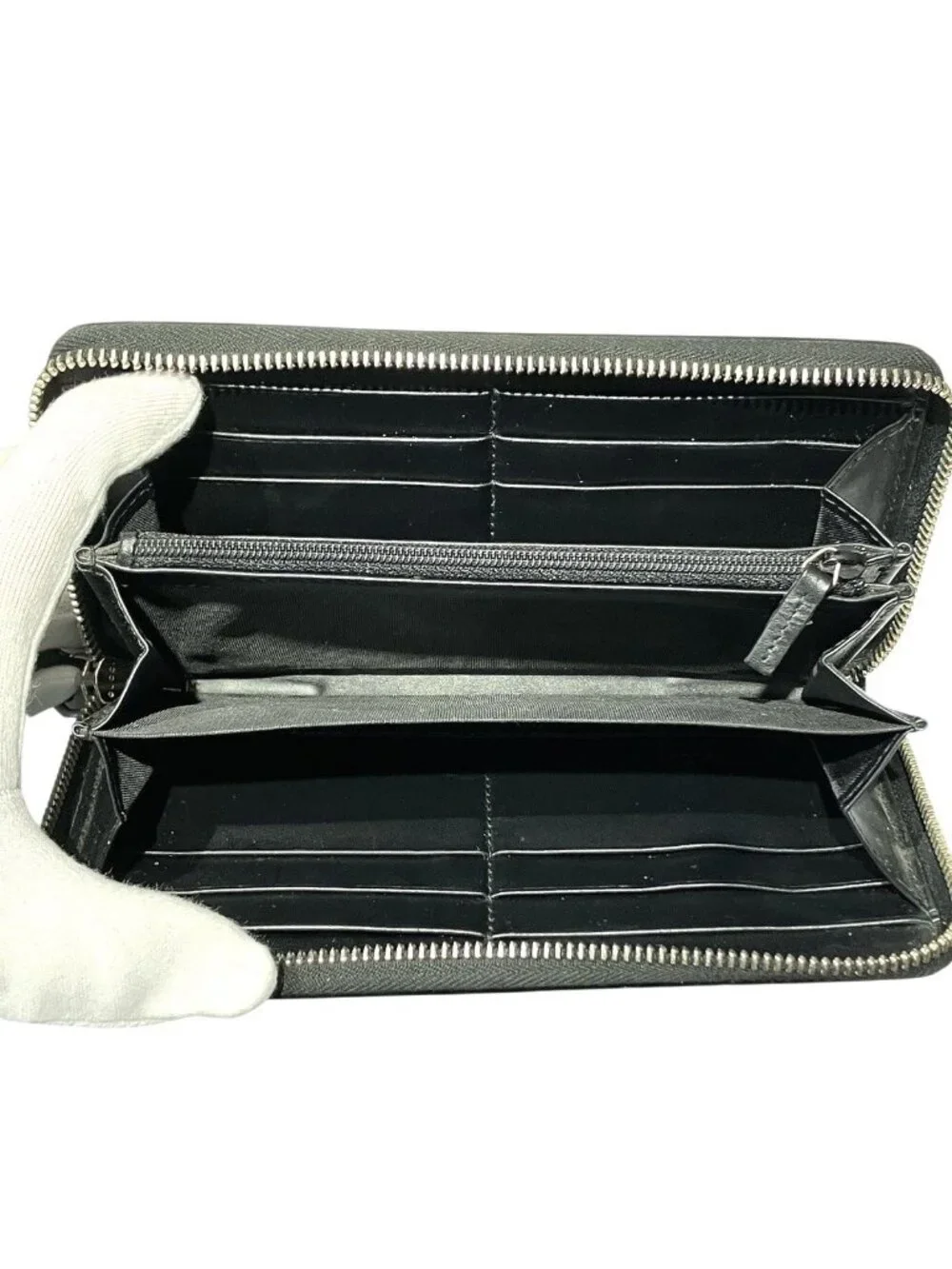 Gucci Wolf Head Animal Print Zip Around GG Supreme Wallet Leather